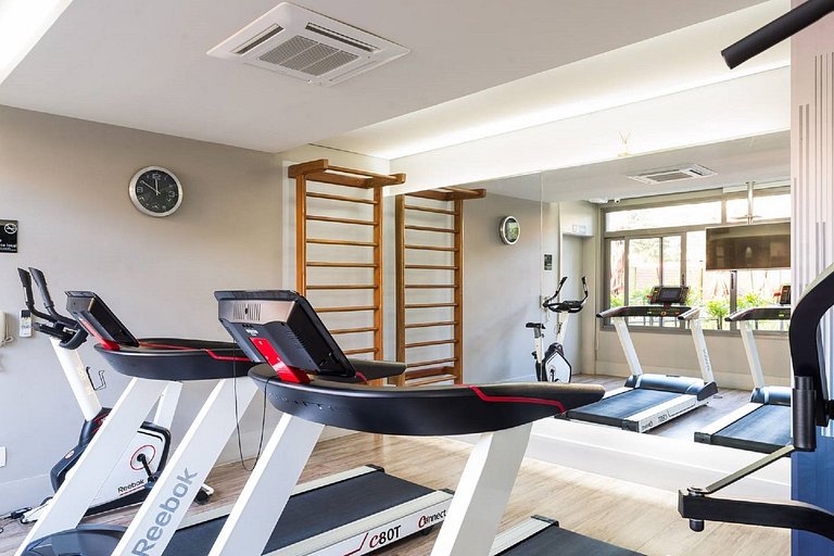 Vila Madalena Studio | garage | balcony | pool