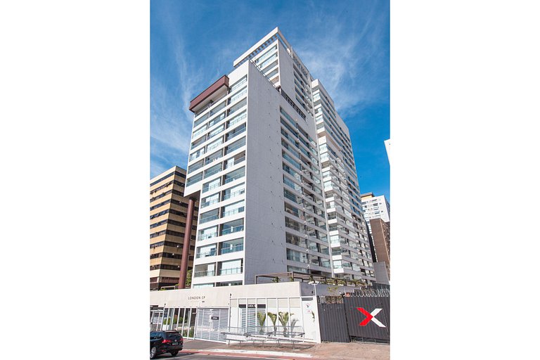Modern Studio w/ Parking | Consolação