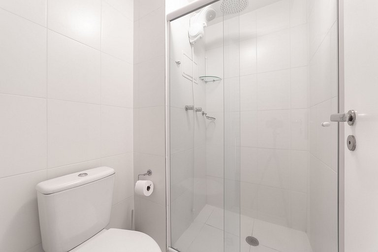 Large and modern studio close to Av Paulista