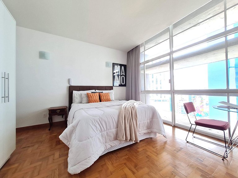Large studio in the famous Copan Building