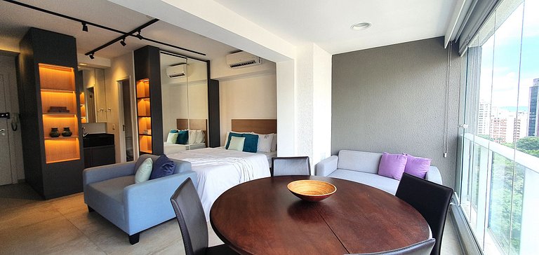 Industrial decorated studio close to AV. Paulista