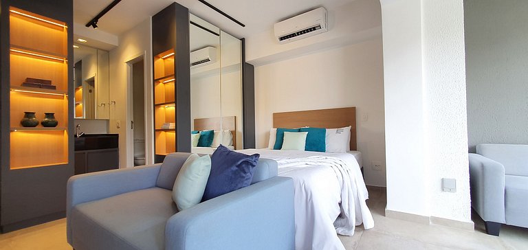 Industrial decorated studio close to AV. Paulista