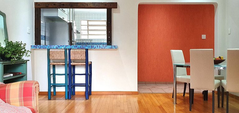 Espaçoso e Charmoso 2 quartos em Pinheiros