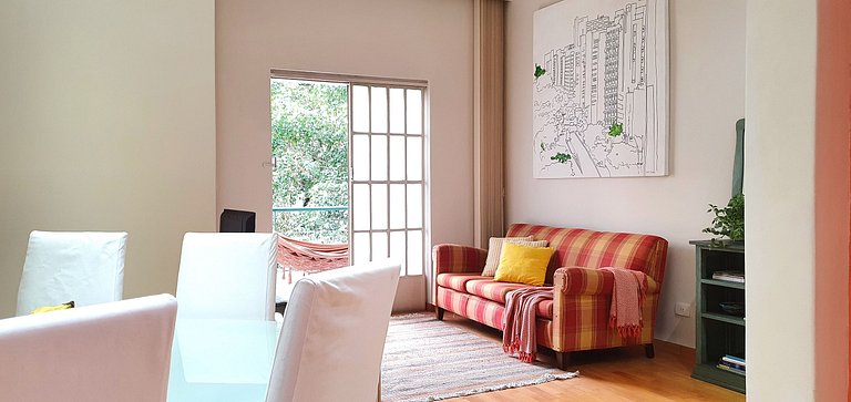 Espaçoso e Charmoso 2 quartos em Pinheiros