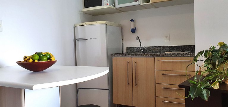 Studio w/ Balcony Steps from Paulista