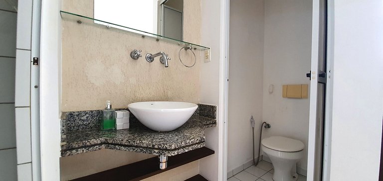 Studio w/ Balcony Steps from Paulista