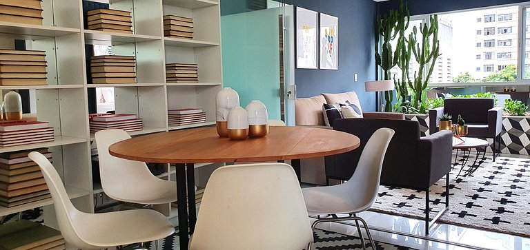 MODERN AND VIBRANT 2 BLOCKS FROM Av PAULISTA