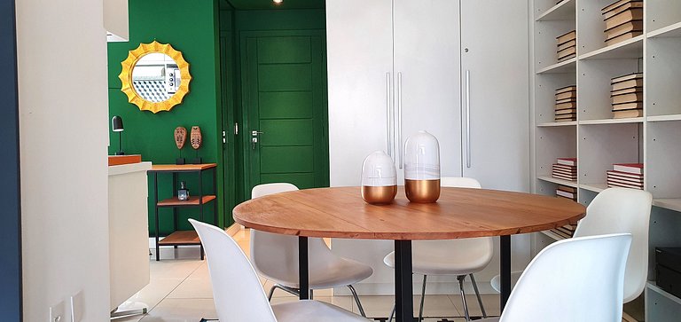 MODERN AND VIBRANT 2 BLOCKS FROM Av PAULISTA