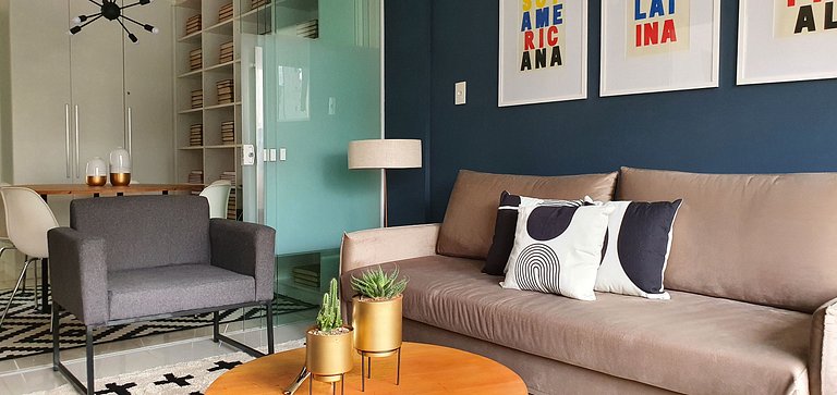 MODERN AND VIBRANT 2 BLOCKS FROM Av PAULISTA