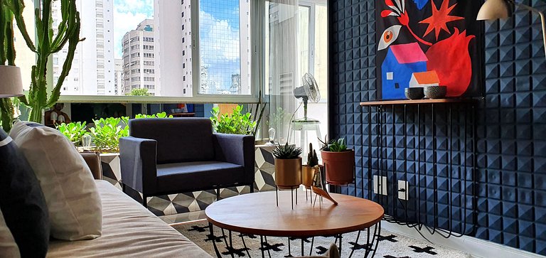 MODERN AND VIBRANT 2 BLOCKS FROM Av PAULISTA