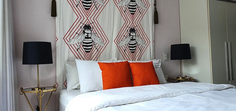 MODERN AND VIBRANT 2 BLOCKS FROM Av PAULISTA