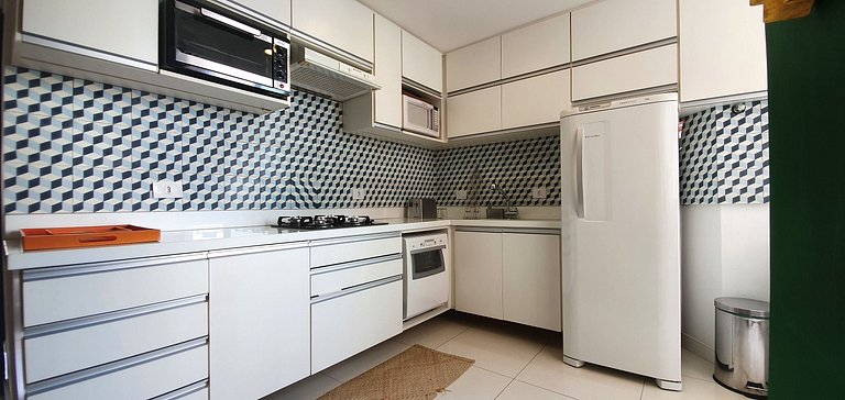 MODERN AND VIBRANT 2 BLOCKS FROM Av PAULISTA