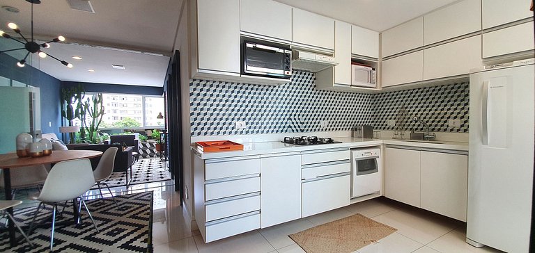 MODERN AND VIBRANT 2 BLOCKS FROM Av PAULISTA