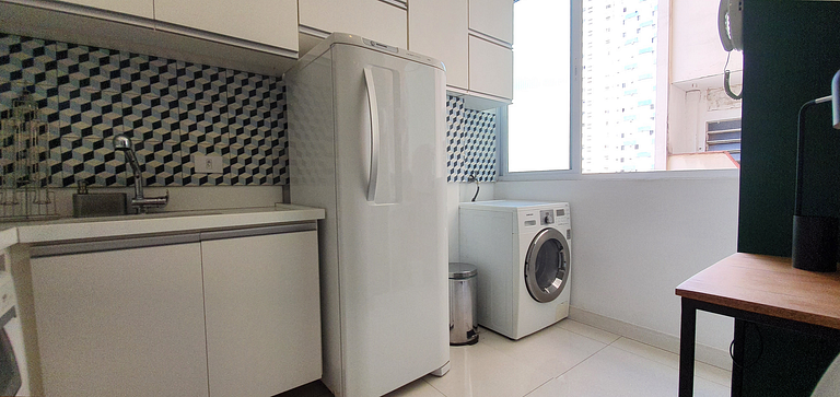 MODERN AND VIBRANT 2 BLOCKS FROM Av PAULISTA