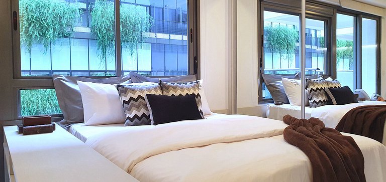 Vila Madalena Studio | garage | balcony | pool