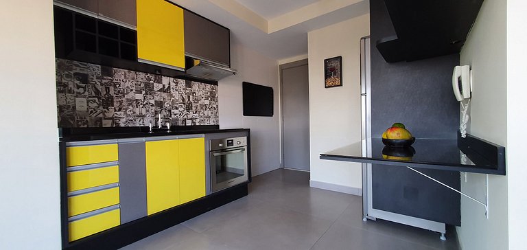 Apartamento decorado com vista