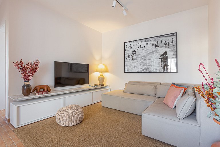 Bright Boho Chic with a Stunning View in Jardins