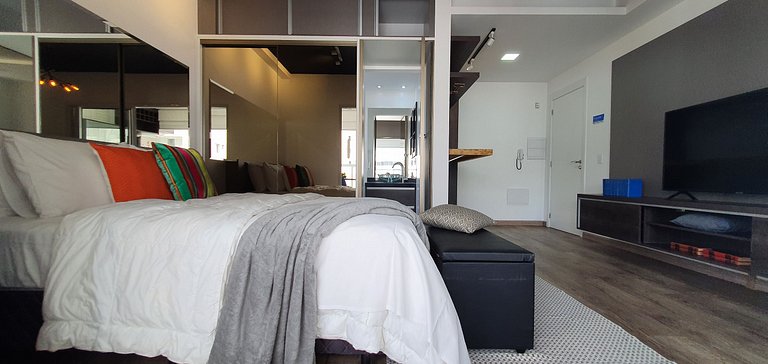 Design Studio on Augusta w/ Garage & Pool
