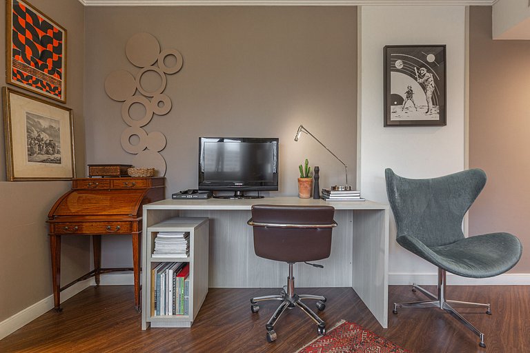 Retro flat unit in the heart of Jardins