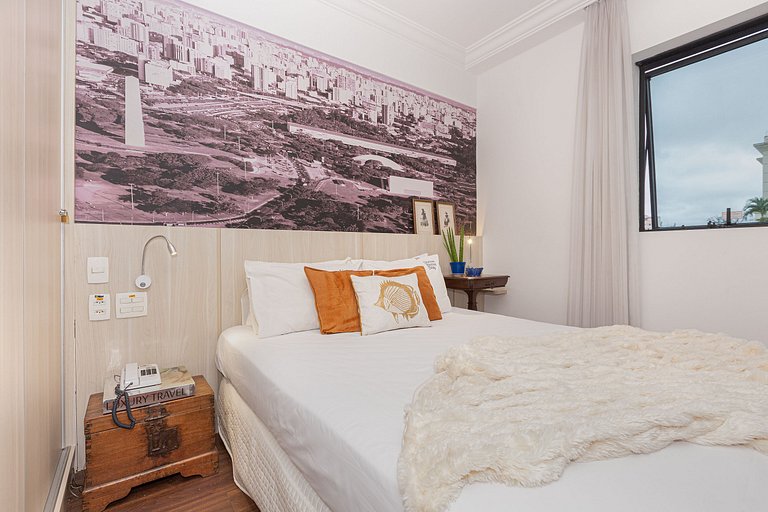 Retro flat unit in the heart of Jardins