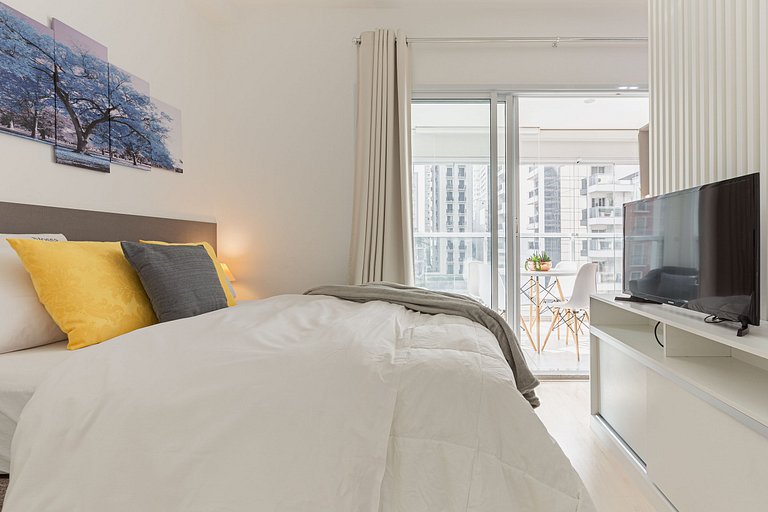 Modern Augusta Studio w/ AC & Gym