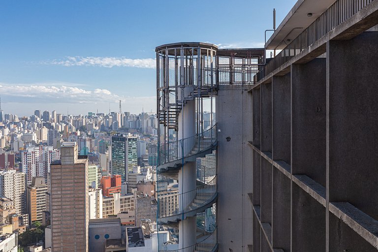 Copan 30th floor | 200mbps | Air conditioning
