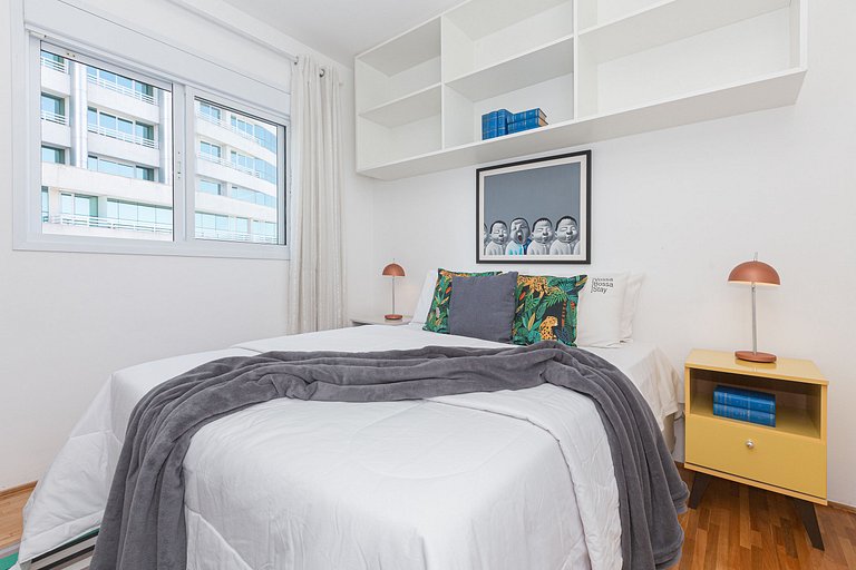 Beautiful 2 bedroom with great location