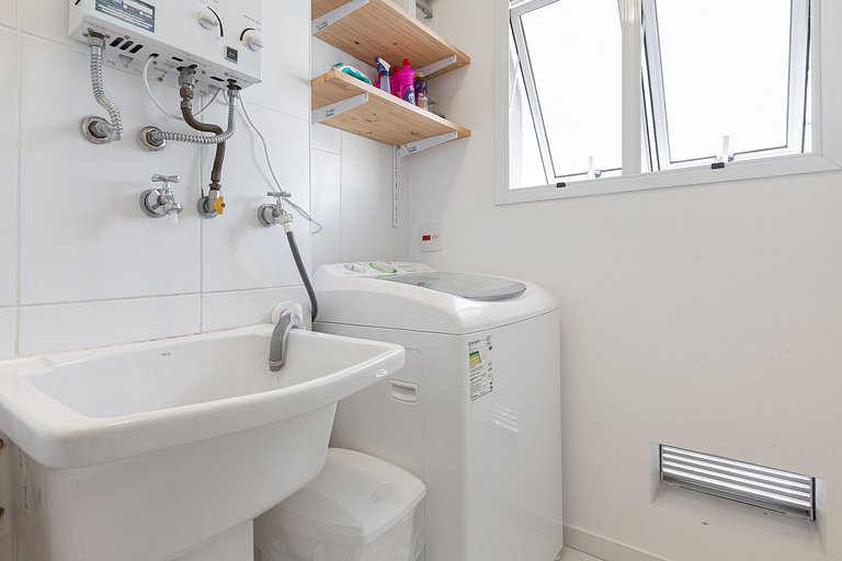 Beautiful 2 bedroom with great location