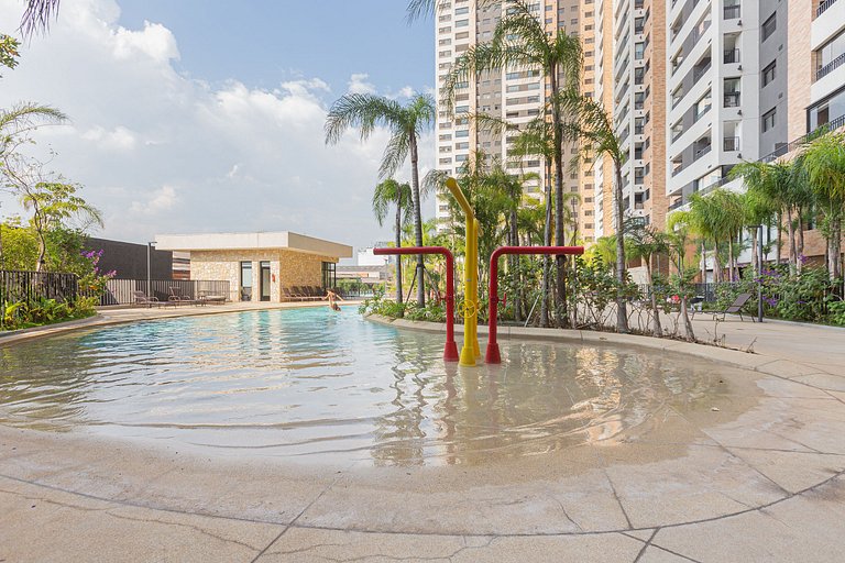 Beach pool | Gym | Oasis in Brás
