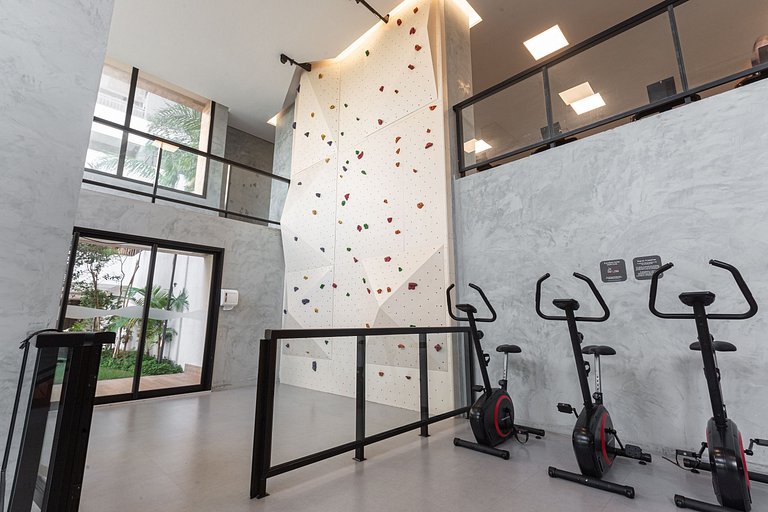 Beach pool | Gym | Oasis in Brás