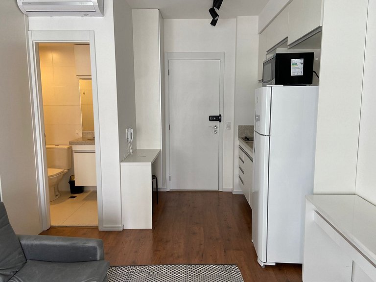 Augusta Studio w/ AC, Garage & Pool