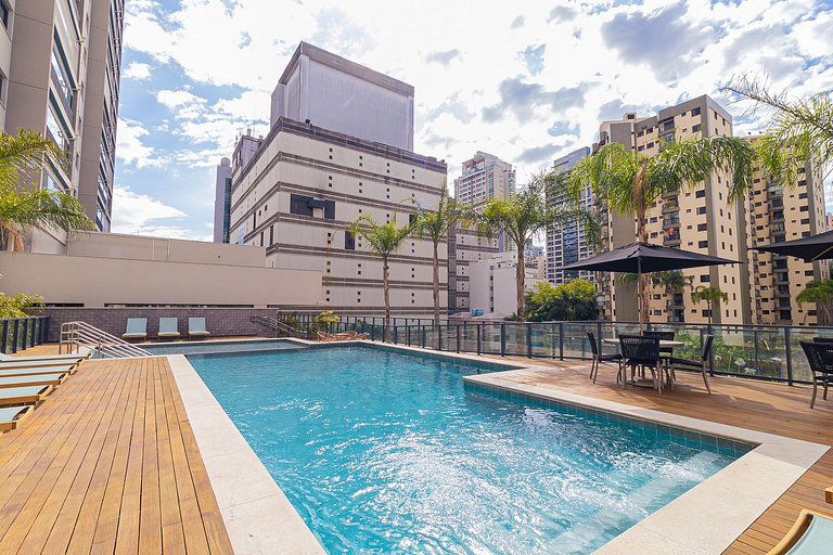 Proximo Paulista e Sirio Libanes com piscina