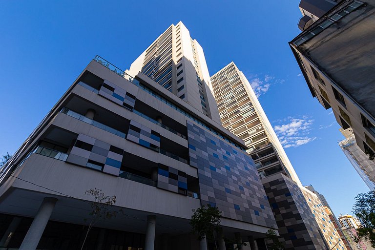 Next AV. Paulista and Sirio Libanes | pool | AC