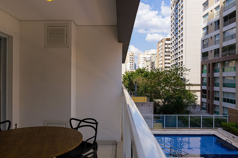 Studio at Augusta st | 200mbps | garage | pool