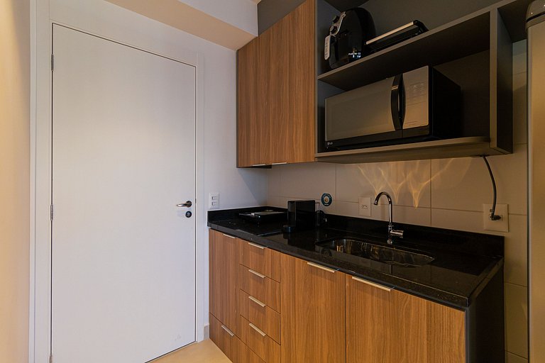Near Paulista and Sirio Libanes with swimming pool