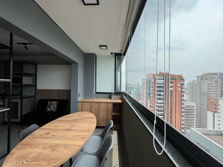 Studio Design em Pinheiros c/ Garagem e Piscina