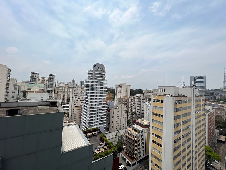 Studio industrial no coração de Pinheiros com área de lazer