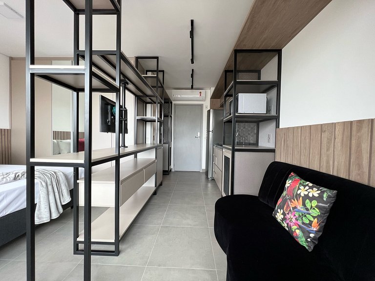 Studio Design em Pinheiros c/ Garagem e Piscina