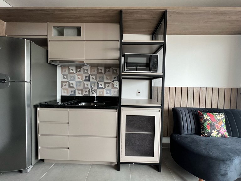 Industrial studio in the heart of Pinheiros with complete le