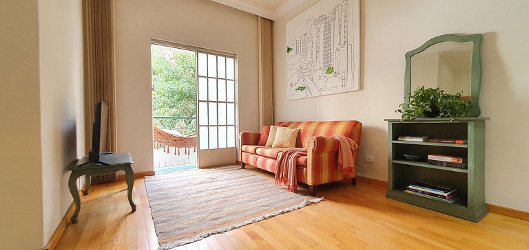 Espaçoso e Charmoso 2 quartos em Pinheiros