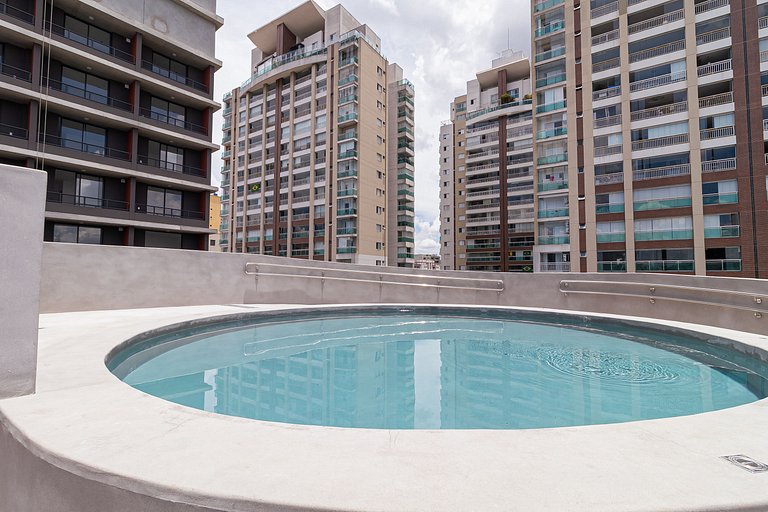 Frei Caneca | Próximo a Av. Paulista | Piscina