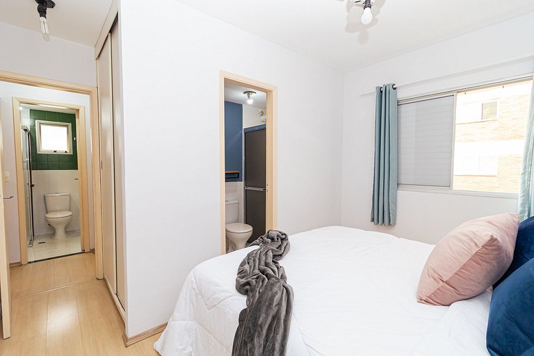 Large apartment close to Hospital Sirio L.
