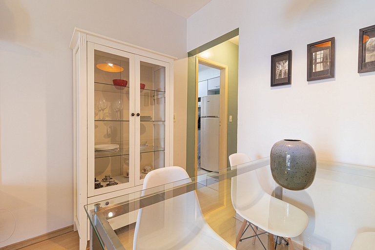 Large apartment close to Hospital Sirio L.