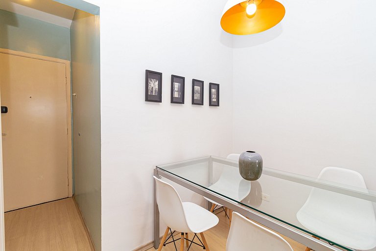 Large apartment close to Hospital Sirio L.