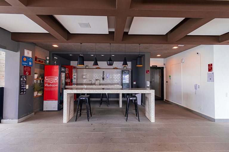 Studio Design em Pinheiros c/ Garagem e Piscina