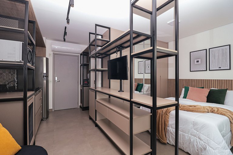 Studio Design em Pinheiros c/ Piscina e Garagem