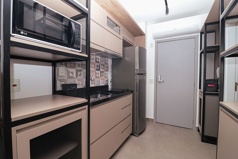 Industrial studio in the heart of Pinheiros with complete le