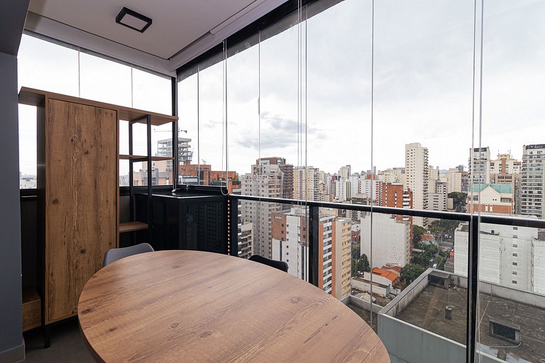 Studio industrial no coração de Pinheiros com área de lazer
