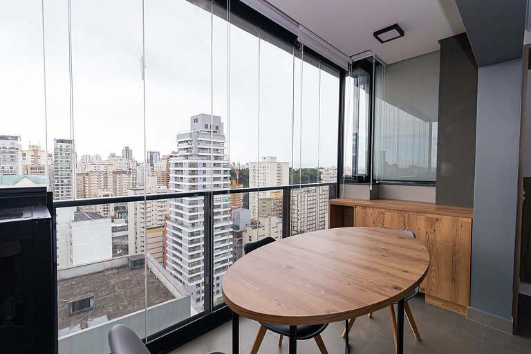 Studio Design em Pinheiros c/ Piscina e Garagem