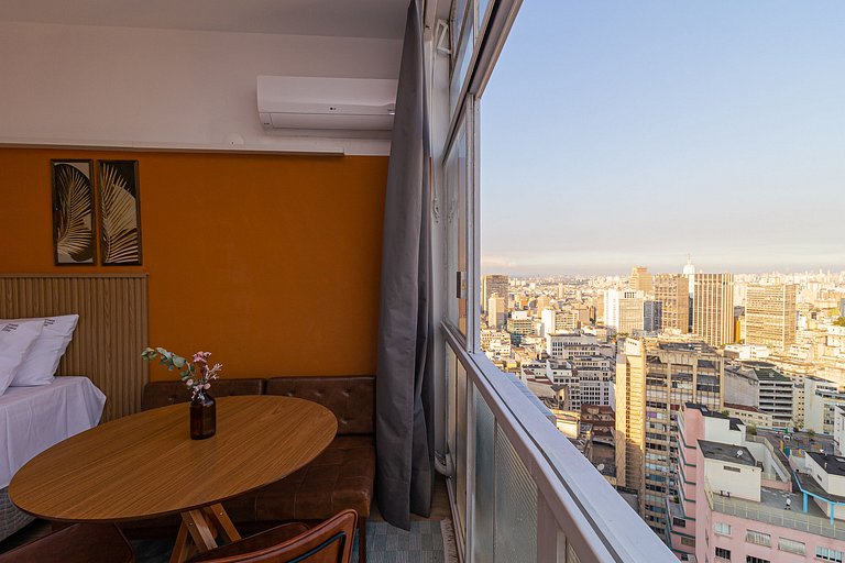 Copan 30th floor | 200mbps | Air conditioning